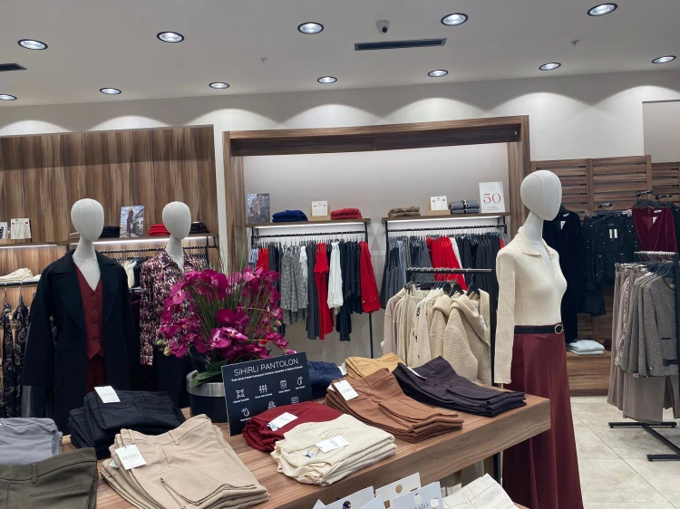 Şanlıurfa  Kadın Giyim Mağazası